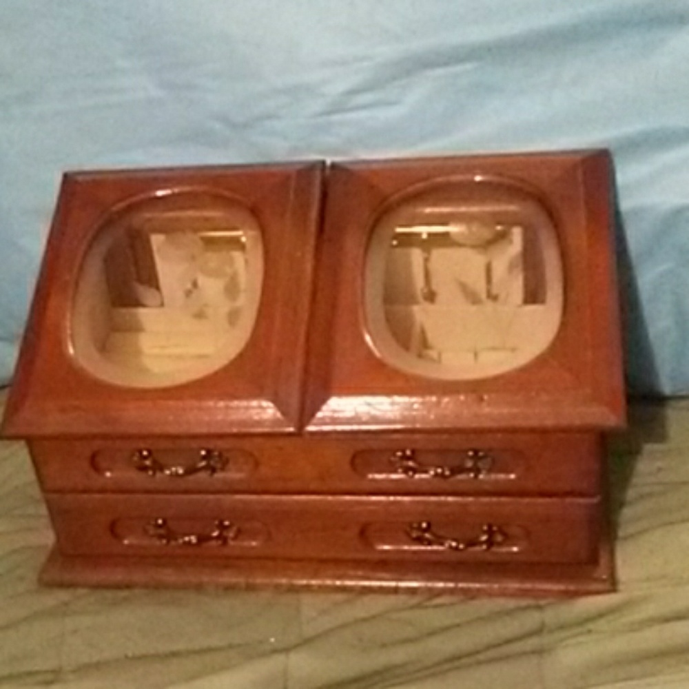 Ok jewelry box